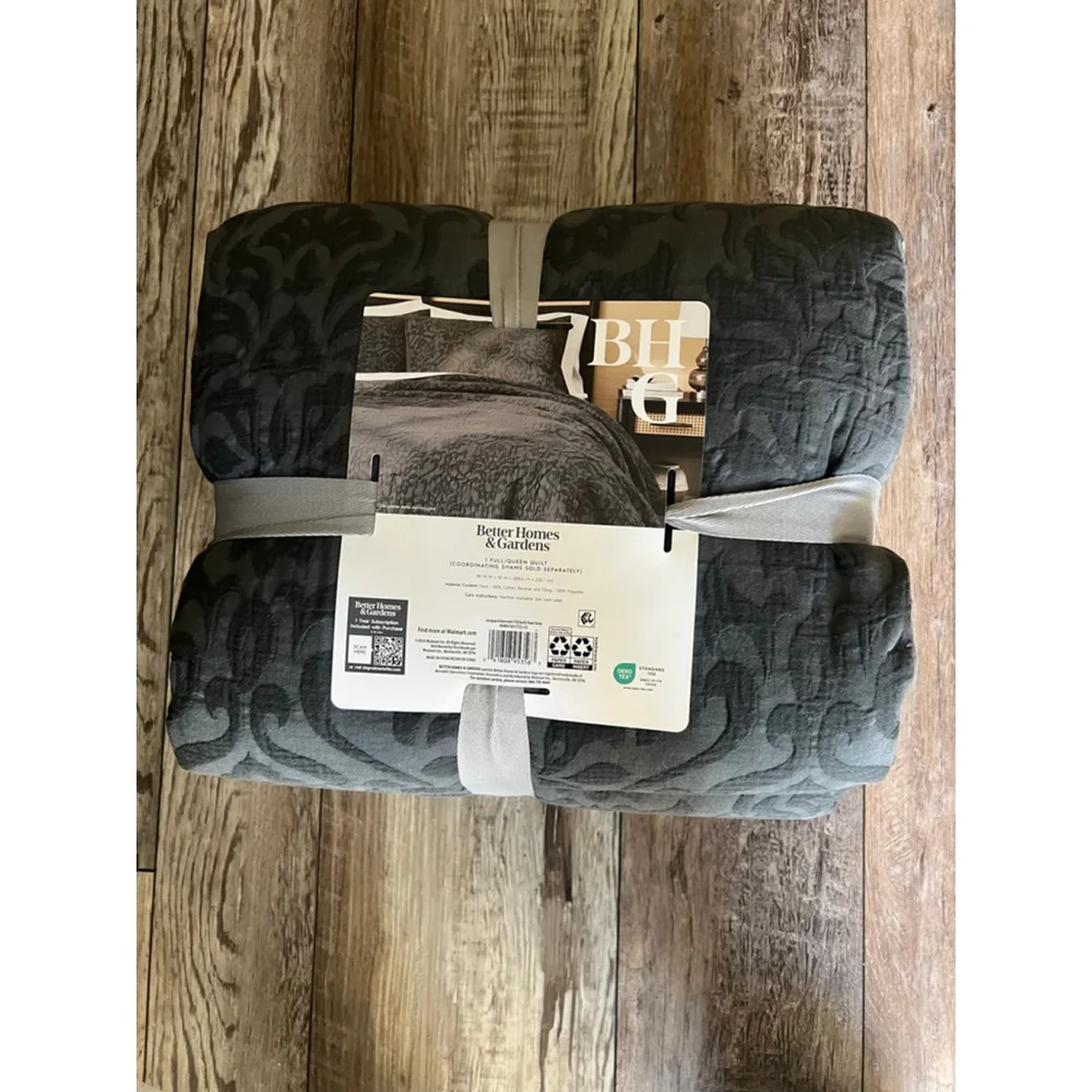 NEW Better Homes & Gardens Dark Grey Jacquard Damask Queen Quilt